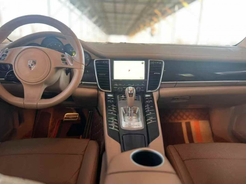 潍坊13年保时捷帕拉梅拉6