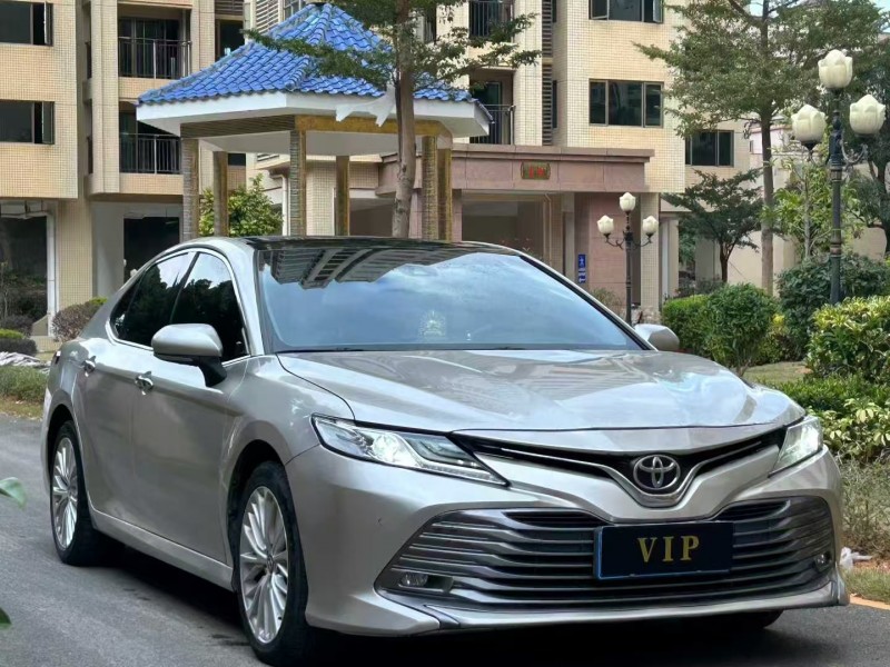 东莞19年丰田凯美瑞3