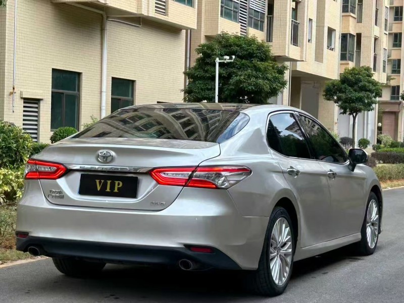 东莞19年丰田凯美瑞7