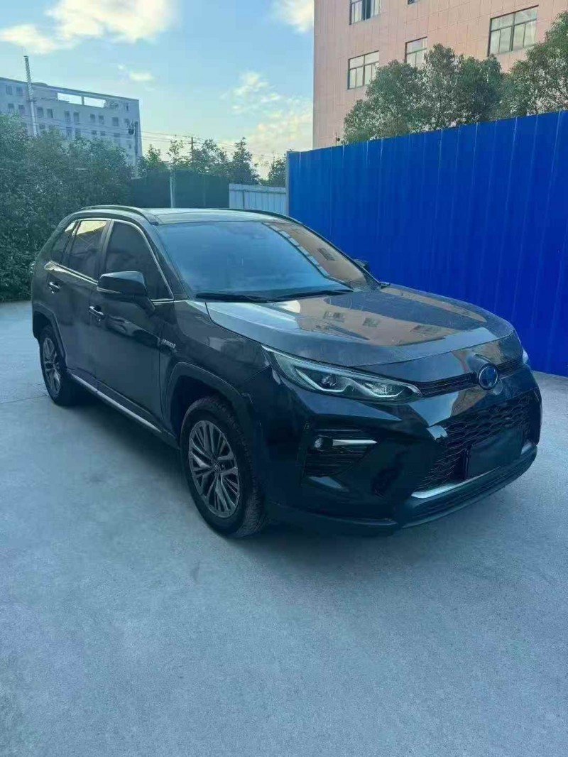 湖州23年丰田威兰达1