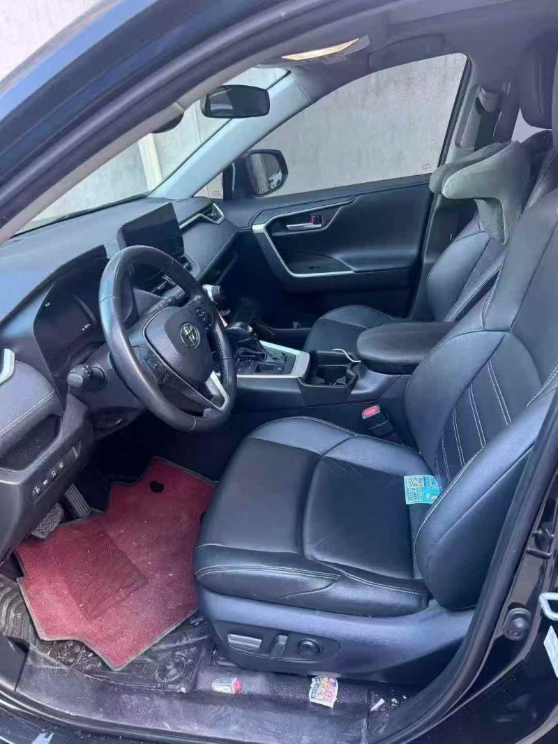 湖州23年丰田威兰达6