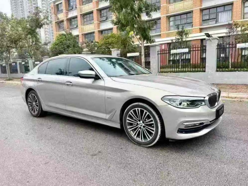 南宁18年宝马5系3