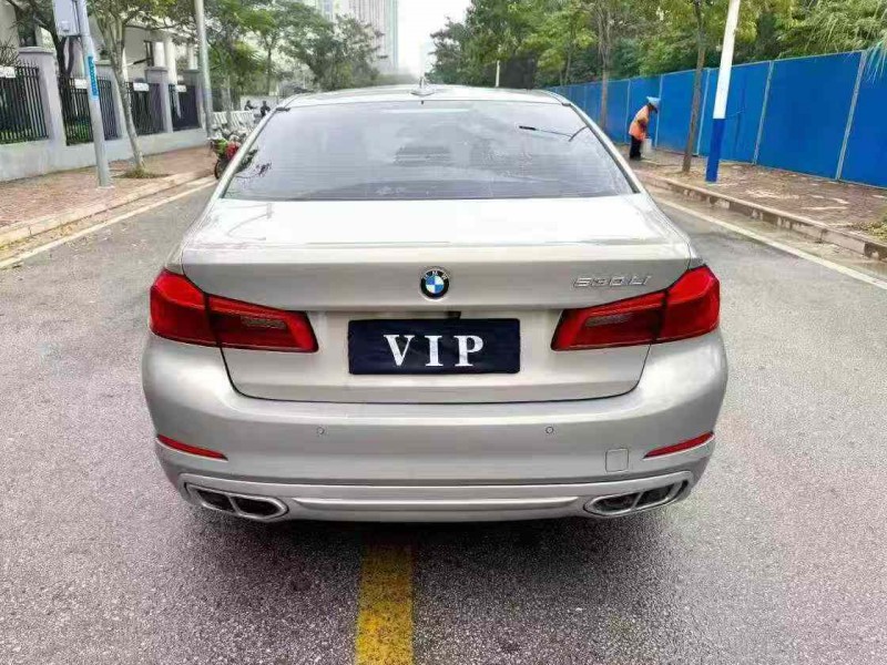 南宁18年宝马5系9