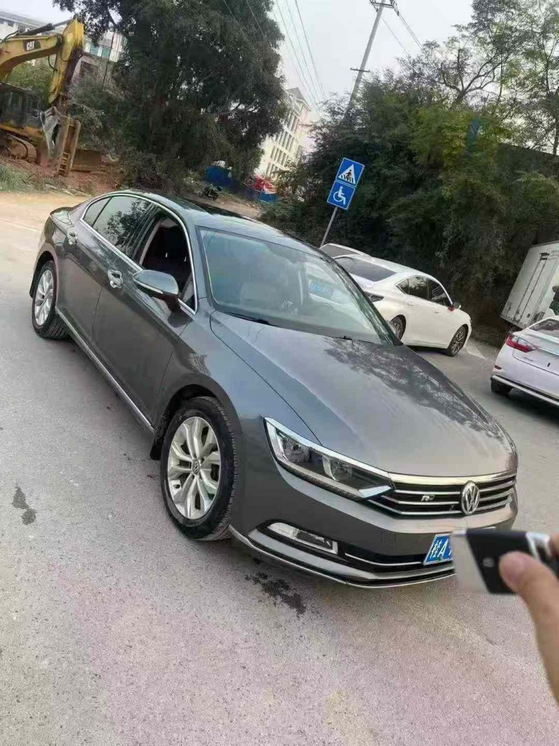 南宁17年大众迈腾1