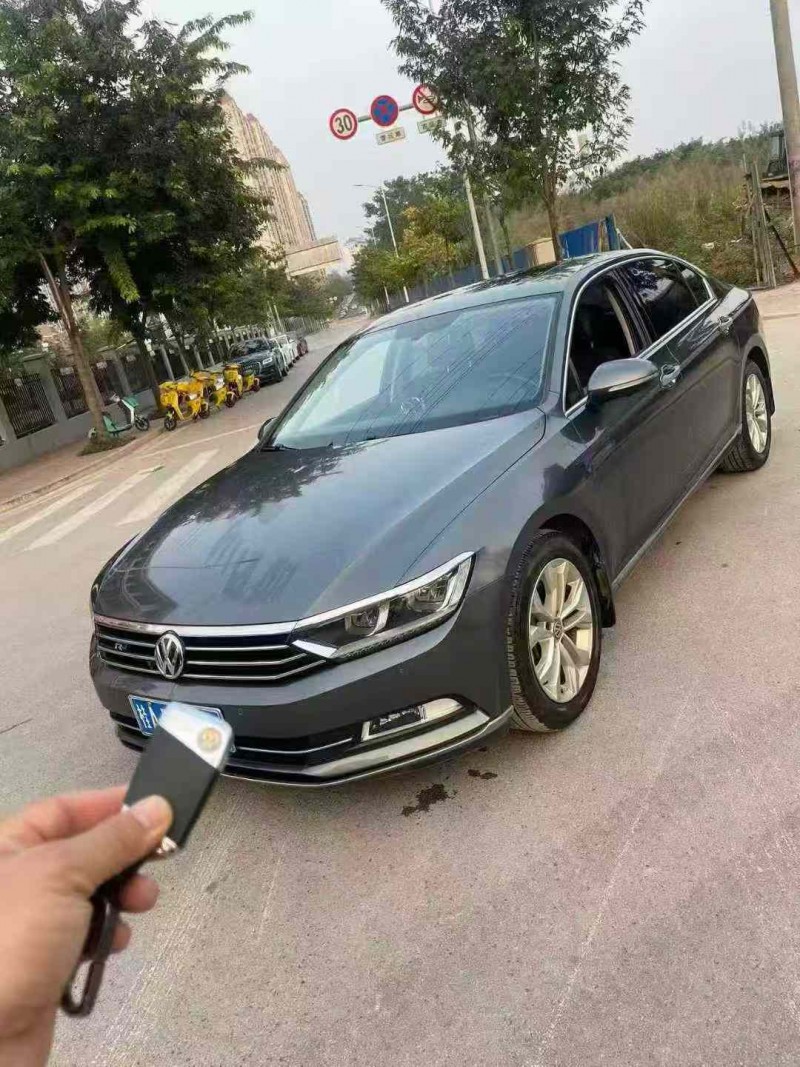 南宁17年大众迈腾2