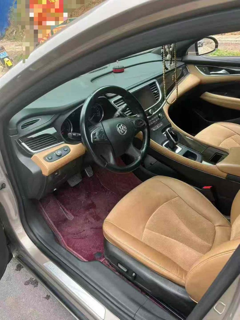 南宁17年别克君越3