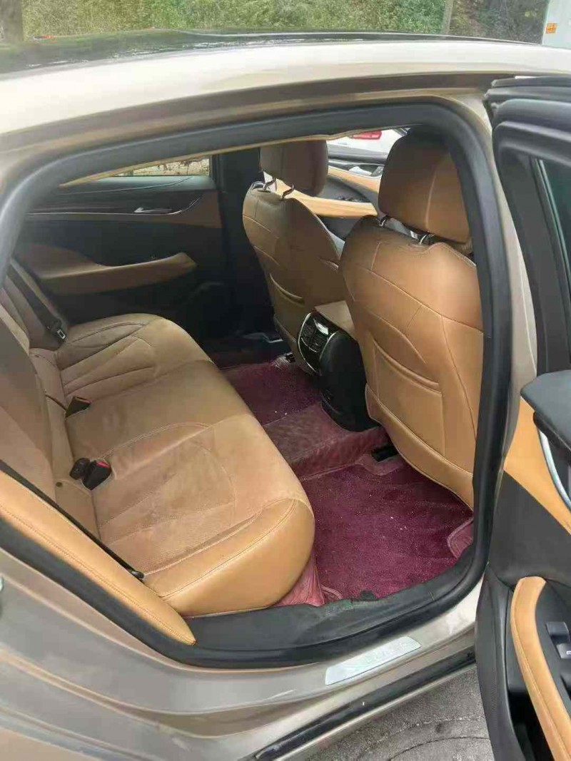 南宁17年别克君越6