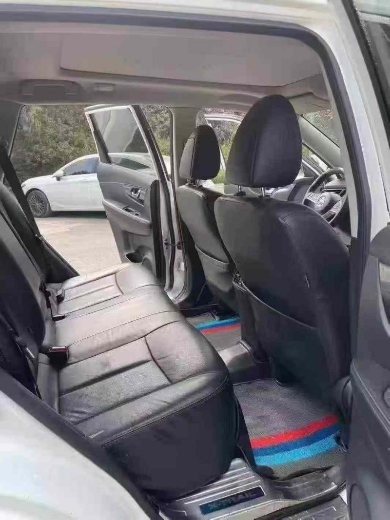 南宁18年日产奇骏6