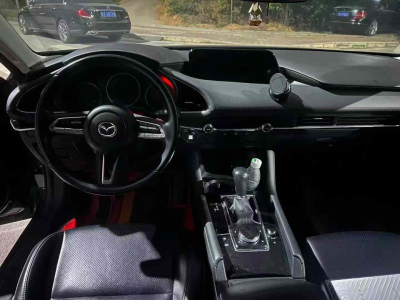 南宁21年马自达昂克赛拉4