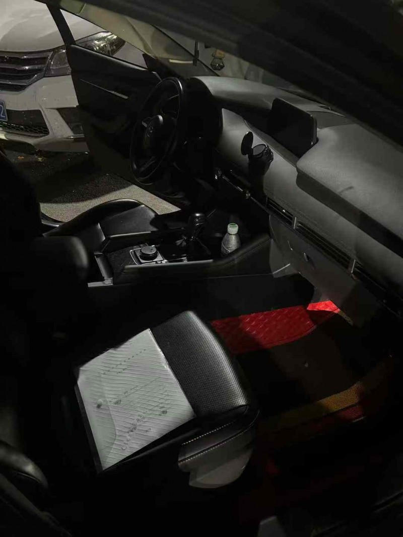 南宁21年马自达昂克赛拉5