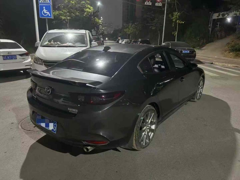 南宁21年马自达昂克赛拉6