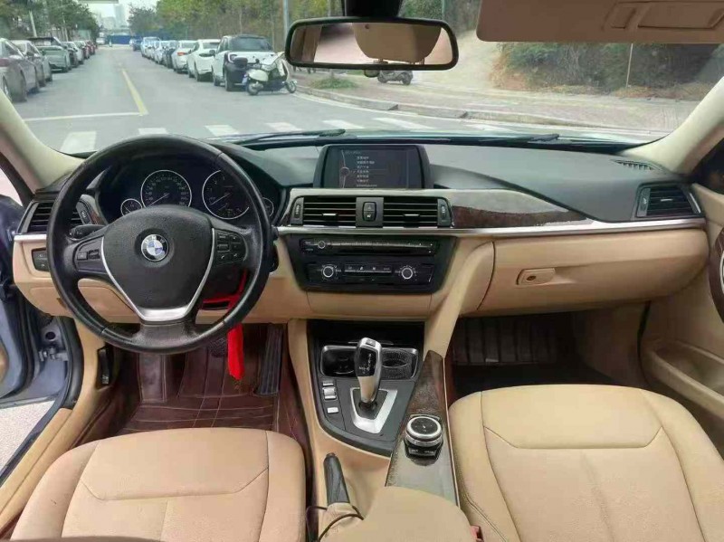 南宁13年宝马3系4