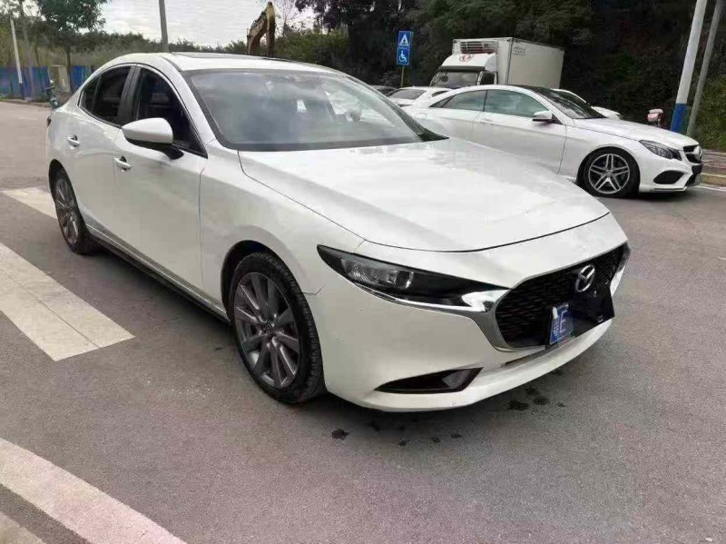 南宁21年马自达昂克赛拉3