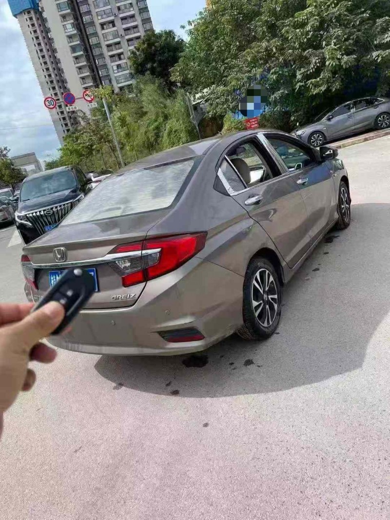 南宁16年本田哥瑞7