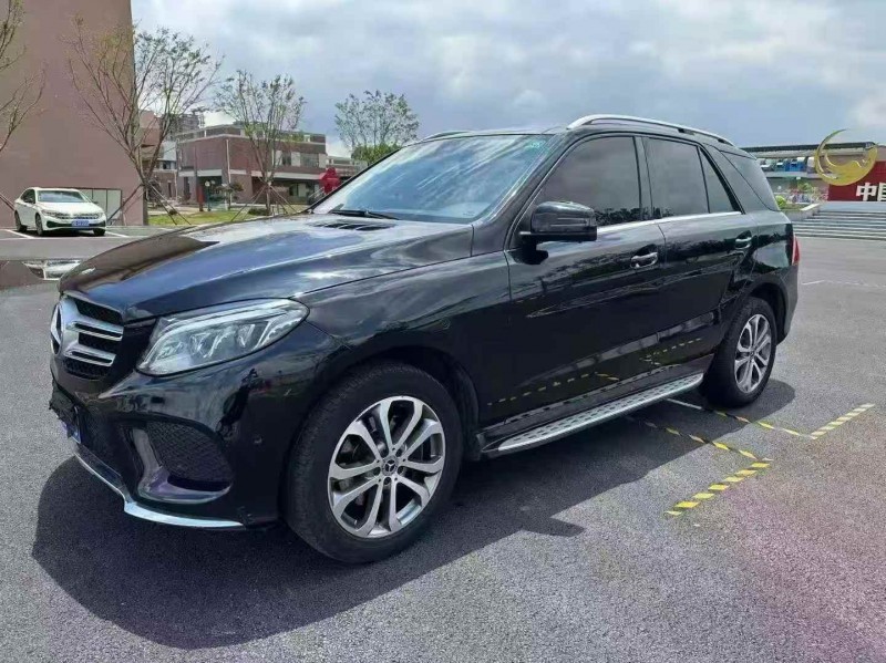 湛江17年奔驰GLE3