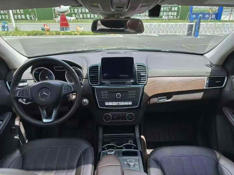 湛江17年奔驰GLE4