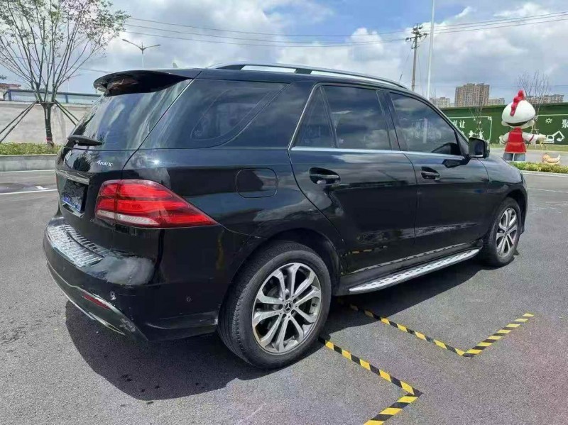 湛江17年奔驰GLE7