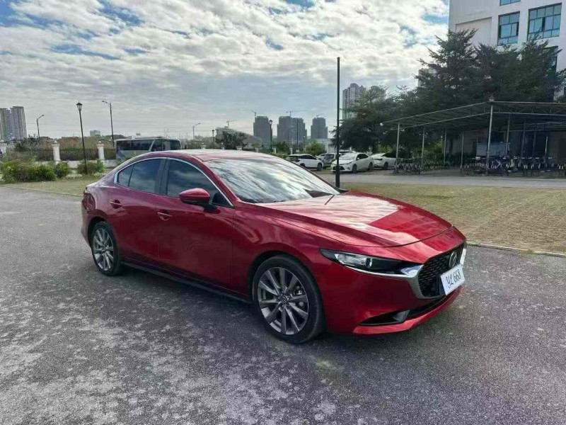 南宁23年马自达昂克赛拉2