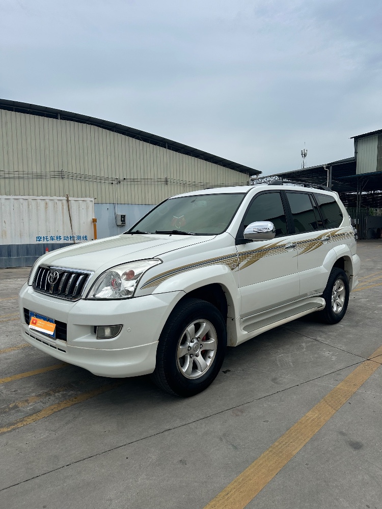 南宁09年丰田普拉多3