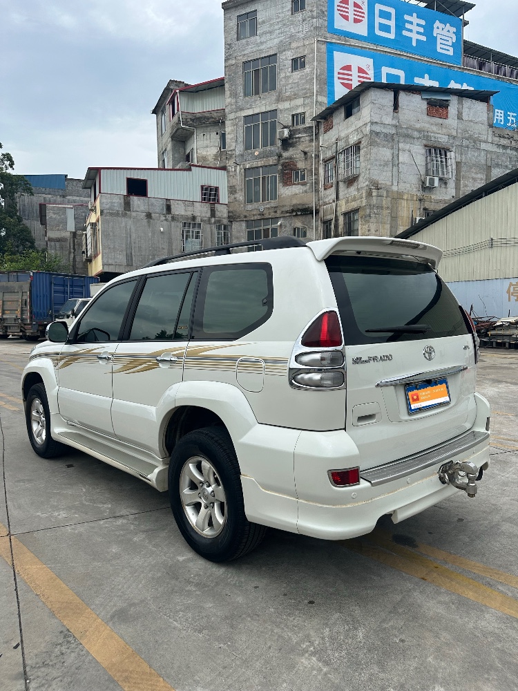 南宁09年丰田普拉多6
