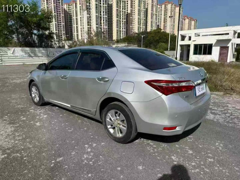 南宁17年丰田卡罗拉7