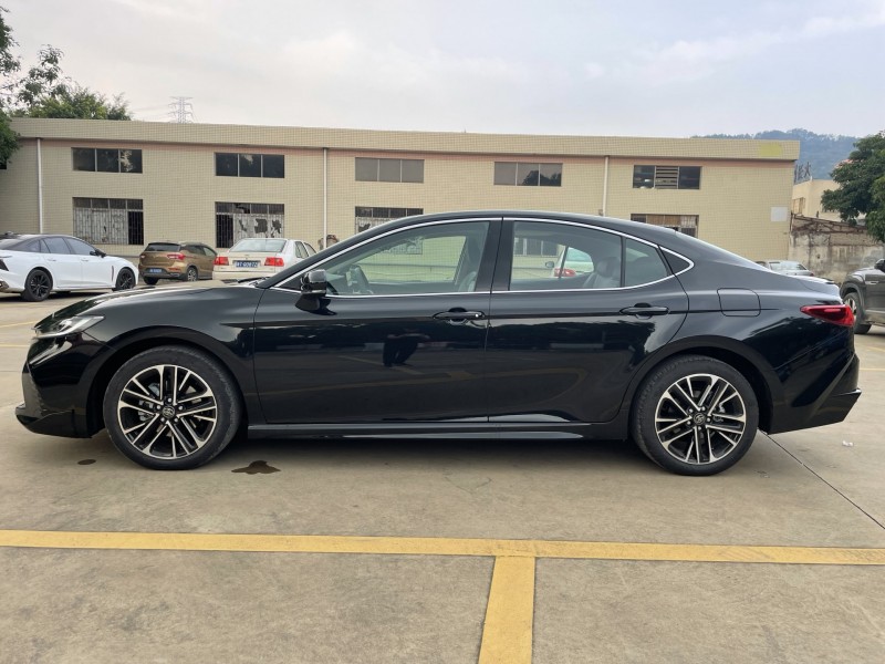 中山25年丰田凯美瑞3