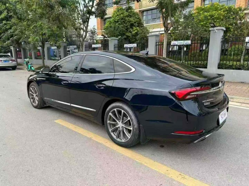 南宁21年别克君越7