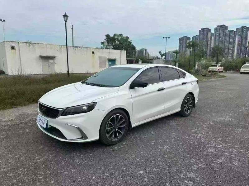 南宁22年吉利缤瑞3