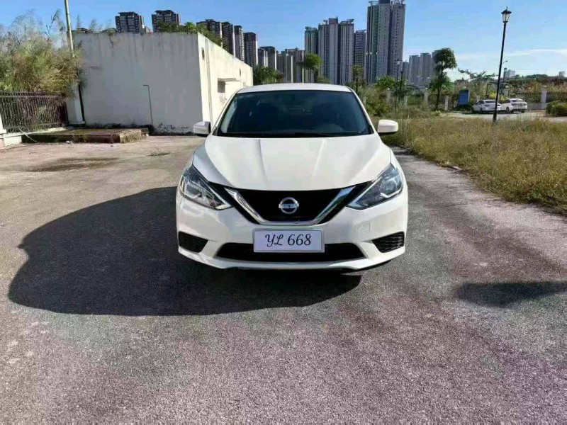 南宁19年日产轩逸1