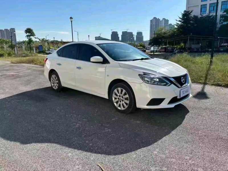 南宁19年日产轩逸2