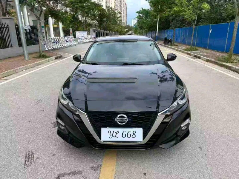 南宁22年日产天籁1