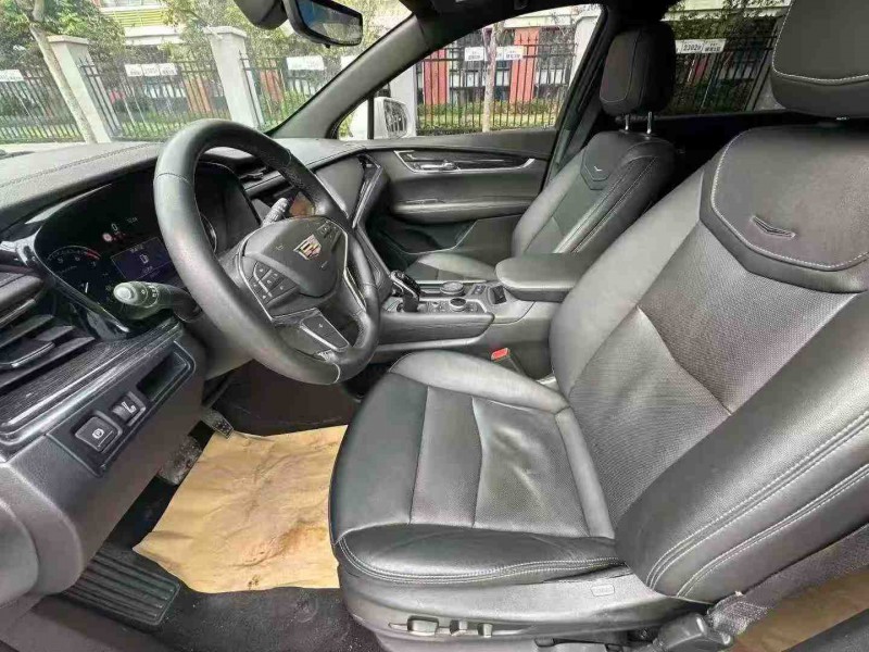 南宁19年凯迪拉克XT54