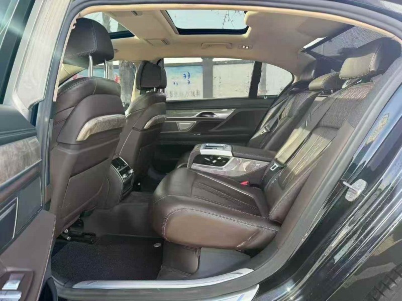 秦皇岛20年宝马7系4