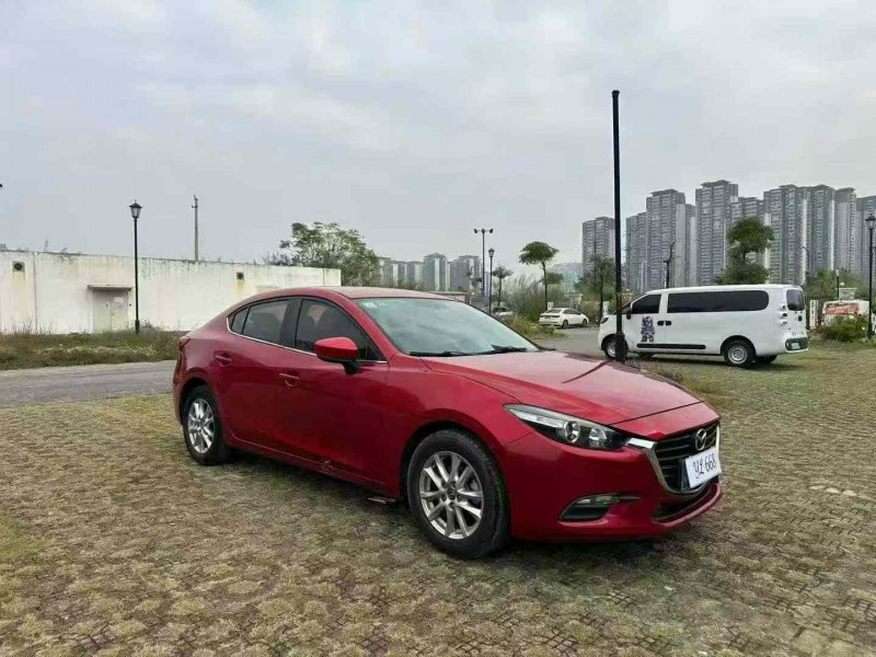 南宁18年马自达昂克赛拉2