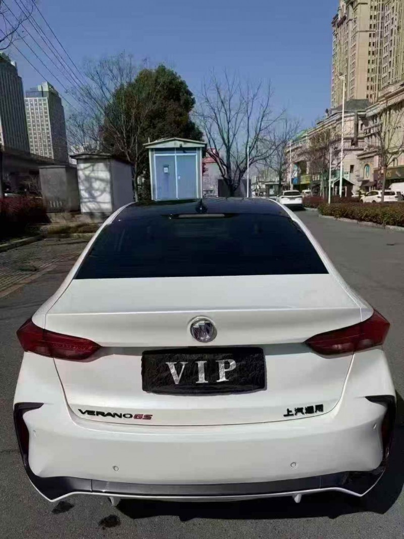 襄阳22年别克威朗3