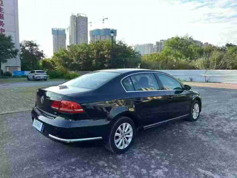 南宁14年大众迈腾8