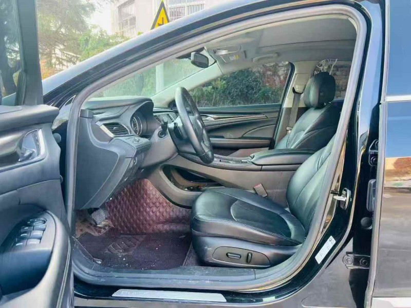 枣庄19年别克君越6