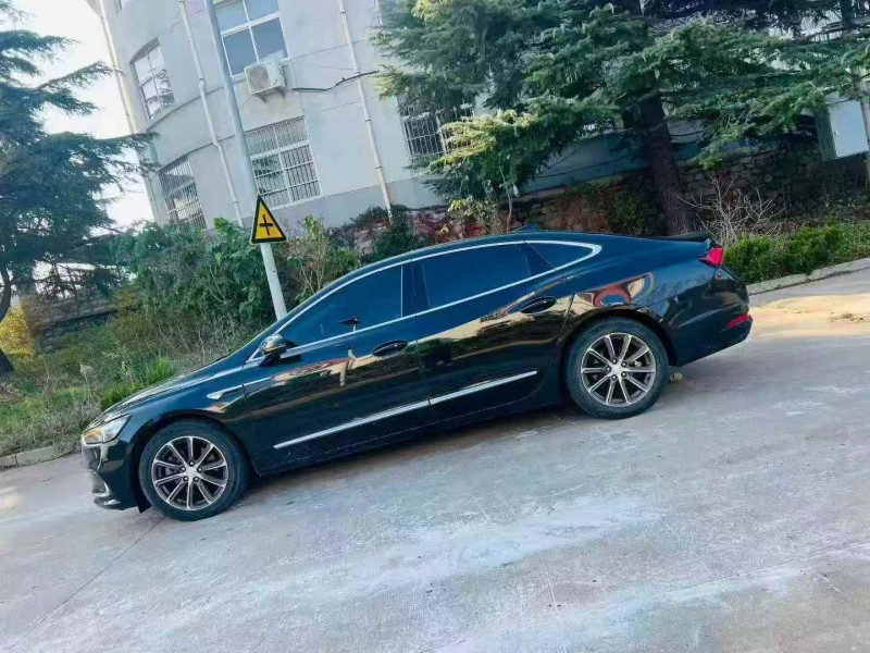 枣庄19年别克君越7