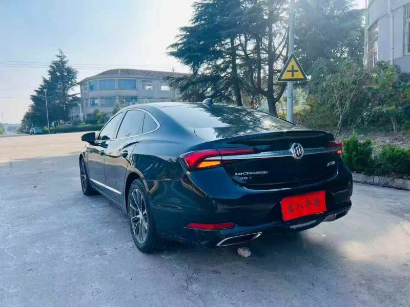 枣庄19年别克君越8