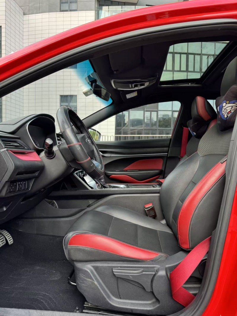 中山21年吉利缤瑞4