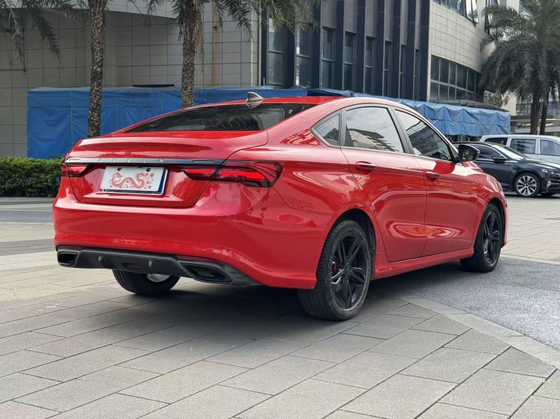 中山21年吉利缤瑞8