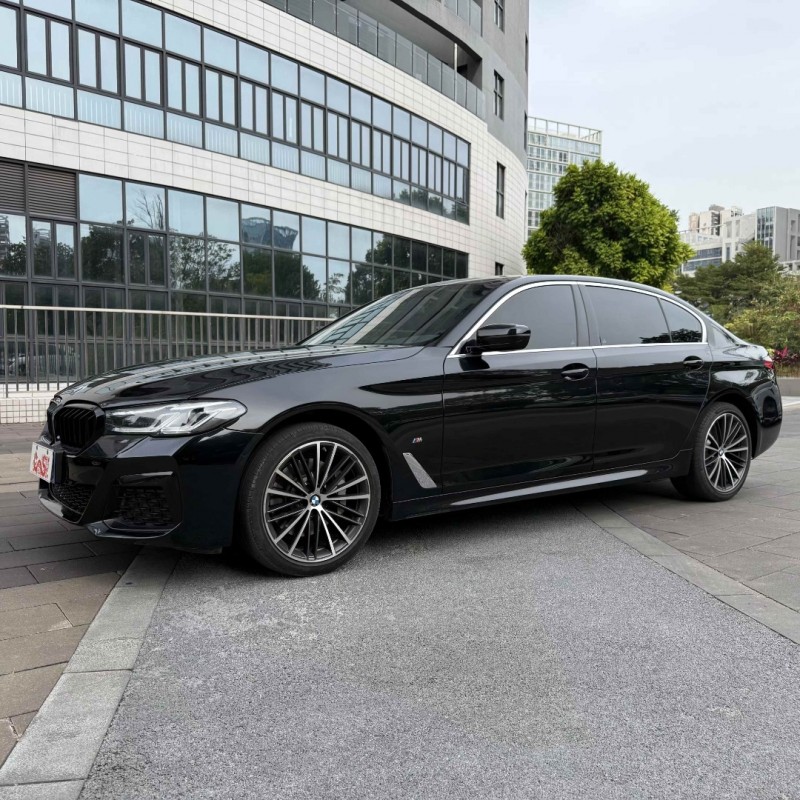 佛山22年宝马5系3