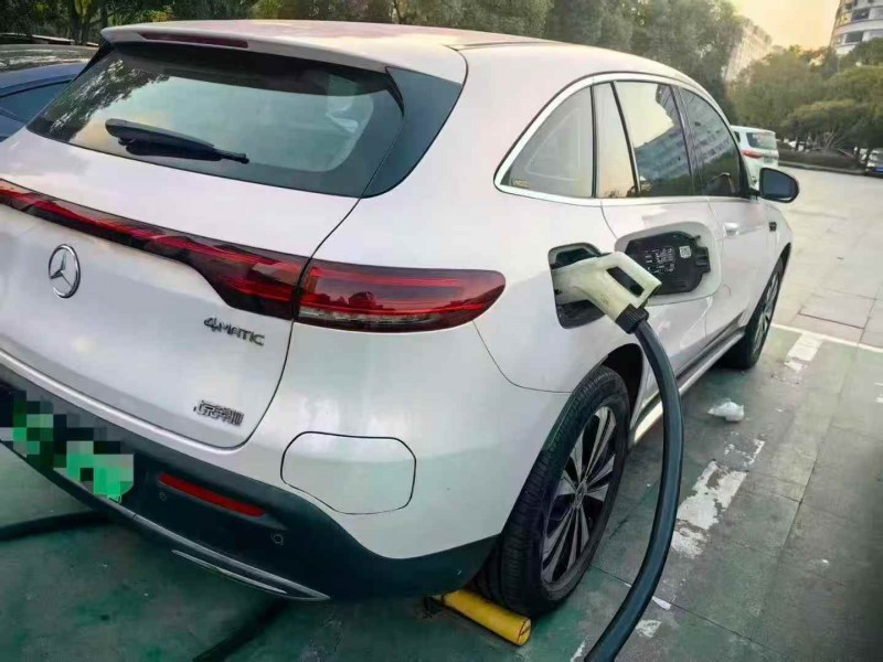 鹤壁21年奔驰EQC6