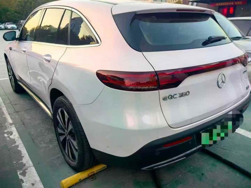 鹤壁21年奔驰EQC8