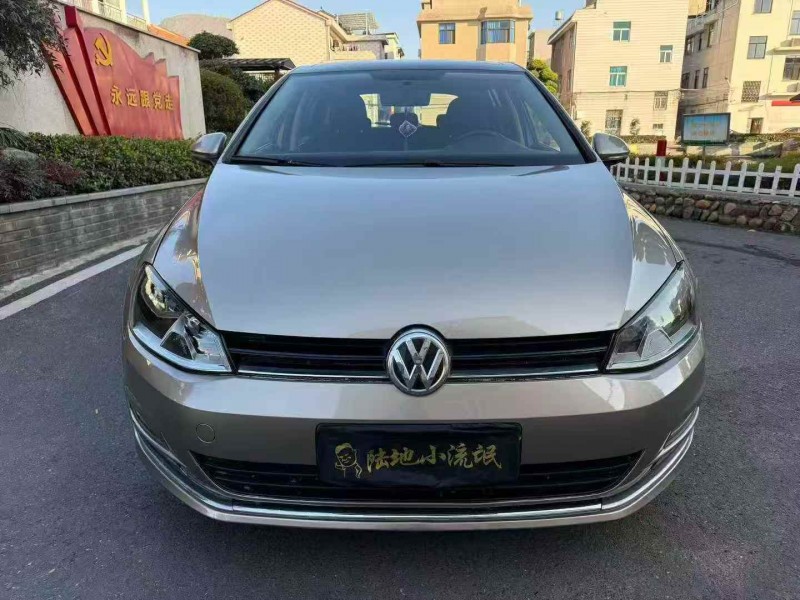 绍兴16年大众高尔夫1