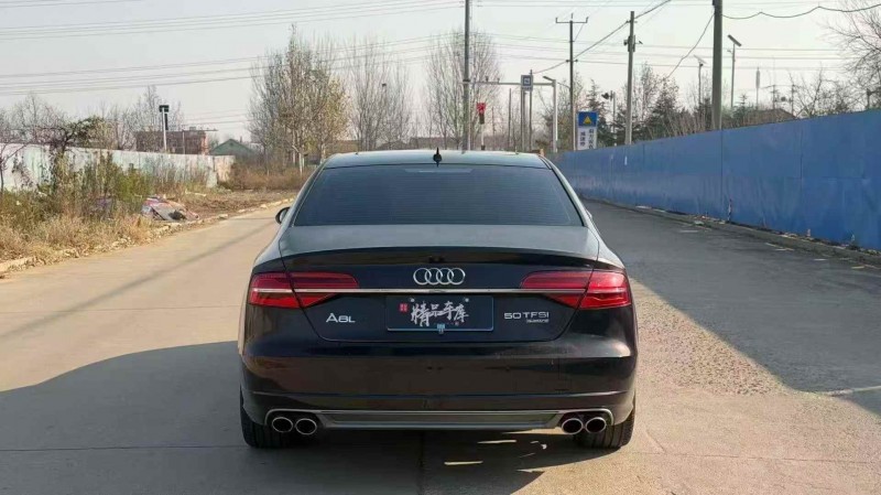 青岛15年奥迪A8L9
