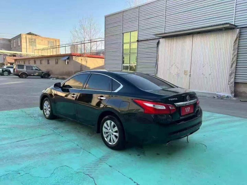 枣庄17年日产天籁8