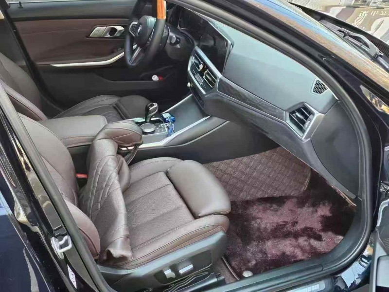 淄博21年宝马3系6