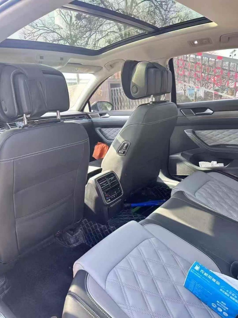 青岛24年大众迈腾6