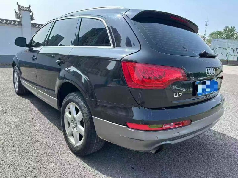 秦皇岛10年奥迪Q78